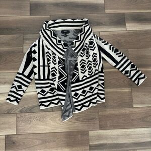 Black and White Geometric Women's Sweater